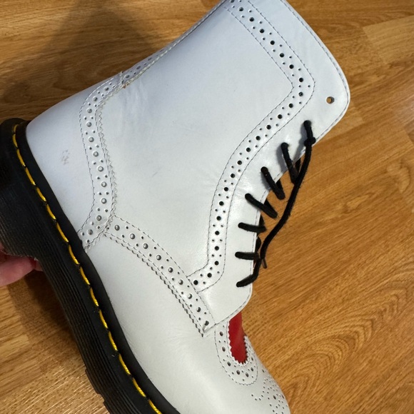 Dr Martens 1460 Bentley II White Leather Red Heart Ankle Brogues Wedding Boots - Picture 5 of 15